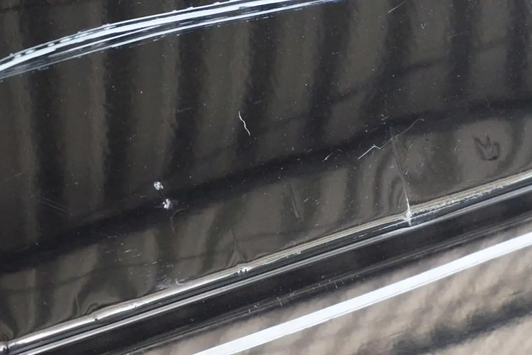BMW E60 LCI Zderzak tylny tył schwarz - SKU 0422349-SCH1 - Numer Części 0422349