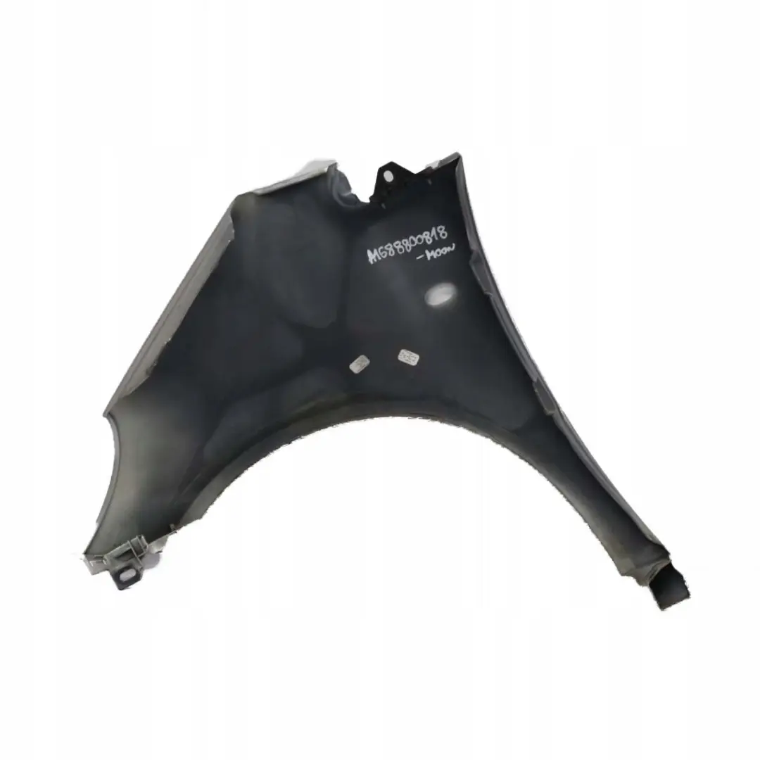 Mercedes-Benz Classe W168 Pareti Anteriore Destro Parafango Argento Luna 706 per con numero di parte A1688800818 Mercedes-Benz Classe W168 Pareti Anteriore Destro Parafango Argento Luna 706 - SKU A1688800818-MOON - Numero di parte A1688800818