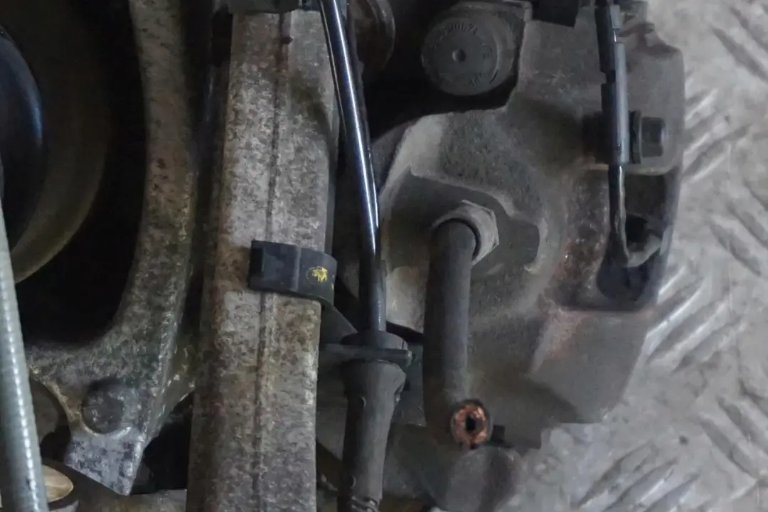 BMW 7 er E65 735i N62 272PS Längslenker Radträger Bremsscheibe Hinten Rechts - SKU 6763120-5 - Teilenummer 6763120