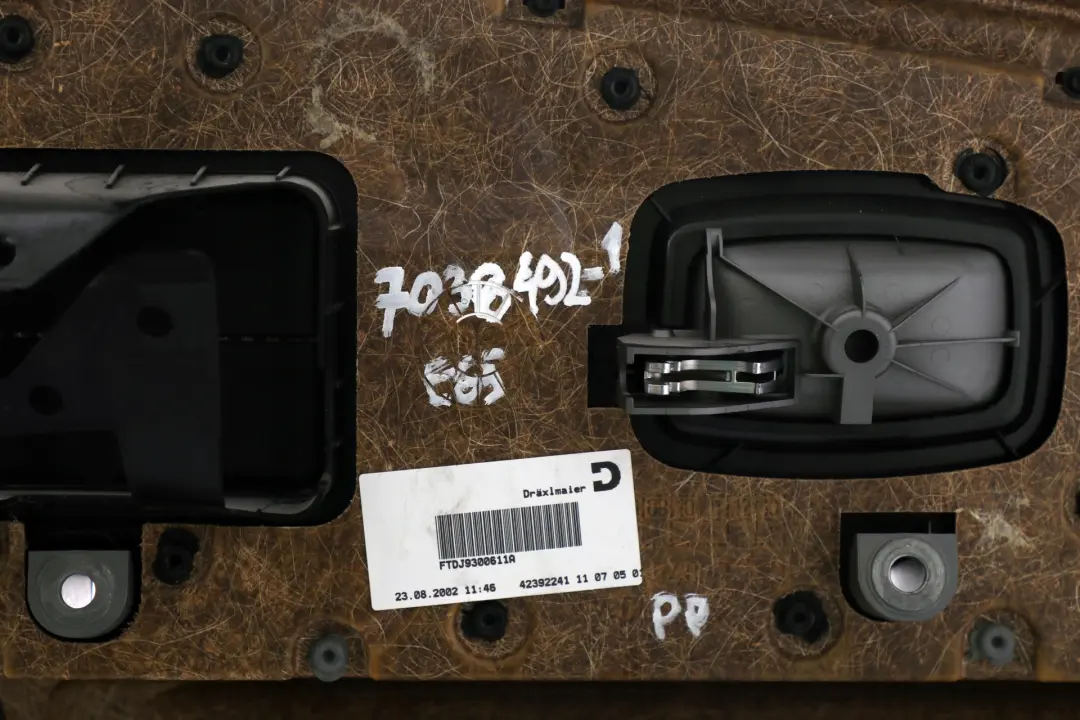 Puerta Forro de la tarjeta de panel de cuero negro delantero derecho para BMW E65 E66 con número de pieza 7038492 BMW E65 E66 Puerta Forro de la tarjeta de panel de cuero negro delantero derecho - SKU 7038492 - Número de pieza 7038492