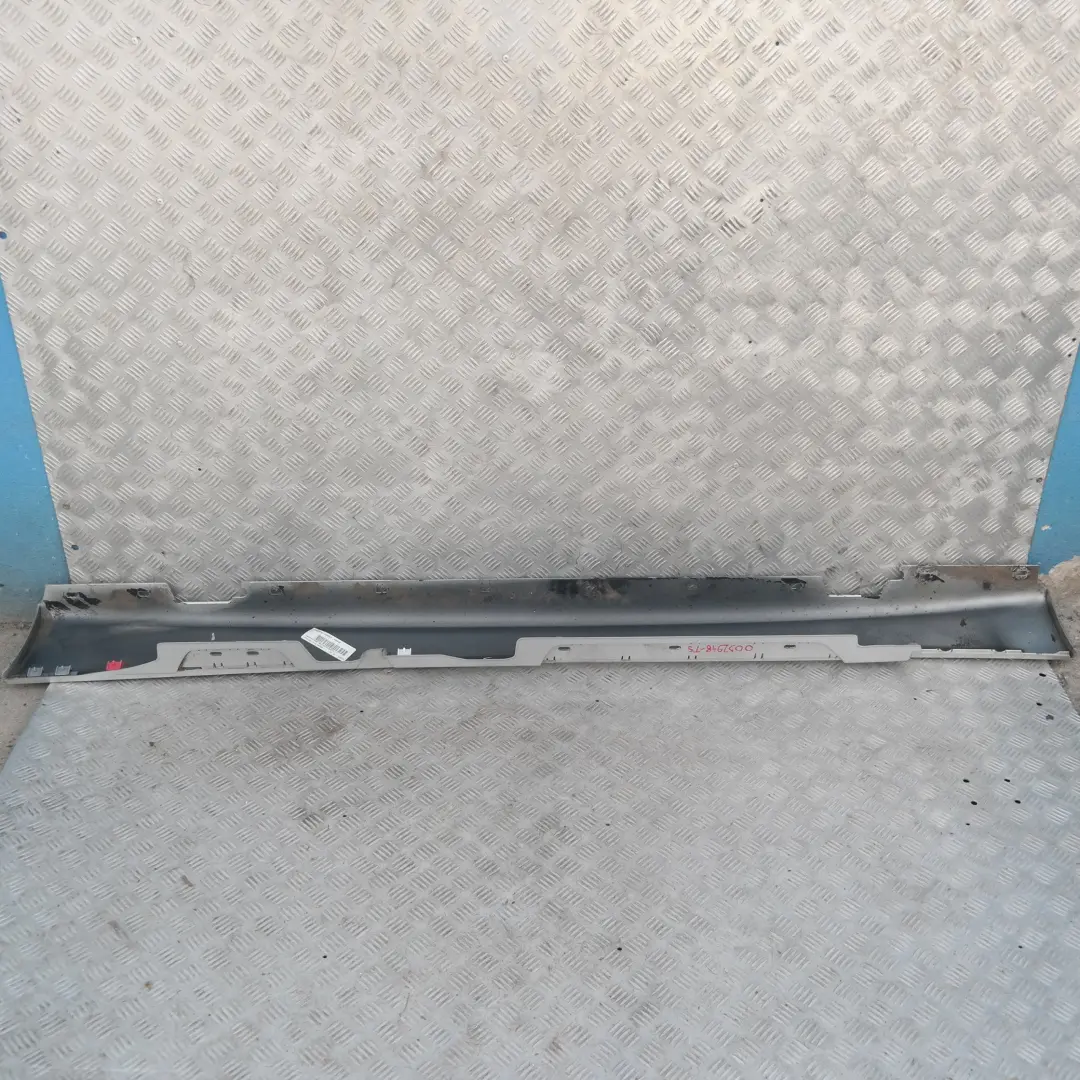 BMW E87 Listello Portiera Apertura Gonna Destra Argento-Titanio Sliber - SKU 0032948-TS - Numero di parte 32948