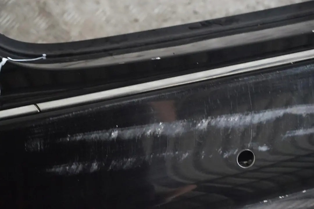 Zderzak tylny tył Black 197U do MERCEDES CLC CL203 o numerze A2038801540 MERCEDES CLC CL203 Zderzak tylny tył Black 197U - SKU A2038801540-OB - Numer Części A2038801540