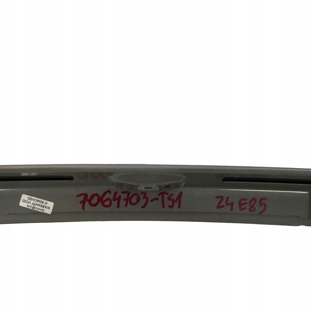 Abdeckung Heckfensterrahmen Unten Titansilber Silber für BMW Z4 er E85 mit Teilenummer 7064703 BMW Z4 er E85 Abdeckung Heckfensterrahmen Unten Titansilber Silber - SKU 7064703-TS1 - Teilenummer 7064703