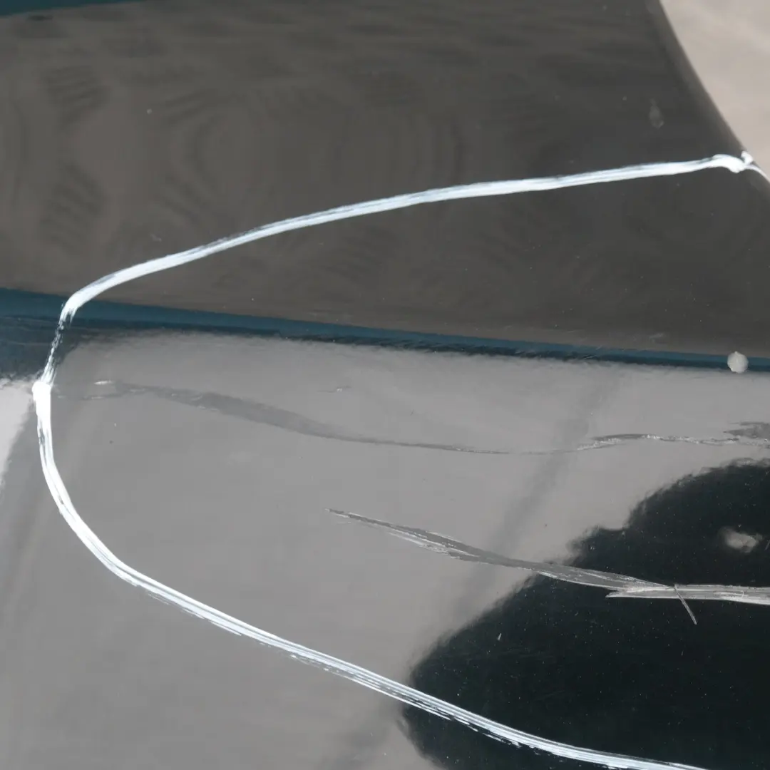 Zderzak tylny tył schwarz II 668 do BMW 3 E90 o numerze 33194 BMW 3 E90 Zderzak tylny tył schwarz II 668 - SKU 0033194-SCH - Numer Części 33194