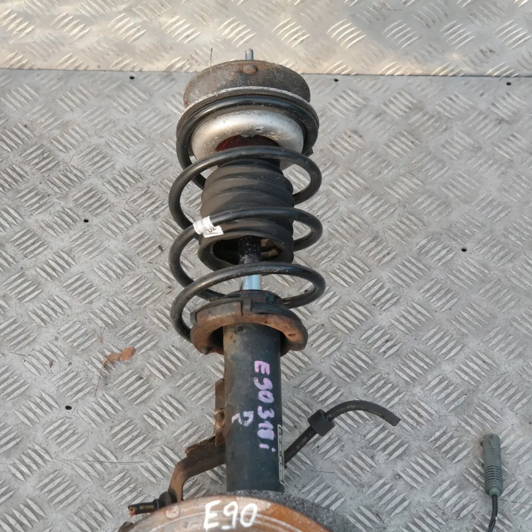 BMW 3 SERIES E90 318i N46 FRONT RIGHT SPRING STRUT LEG BRAKE SUSPENSION HUB O/S - SKU 6771724-5 - Part number 31316771724