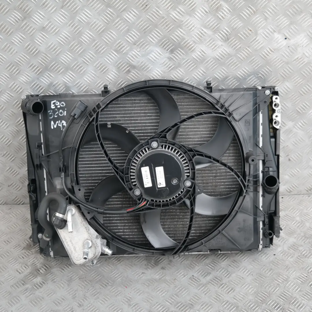 BMW 1 3 SERIES E87 E90 E91 E92 Complete Set Radiator Pack Fan Housing Automatic - SKU 7559273 - Part number 7559273