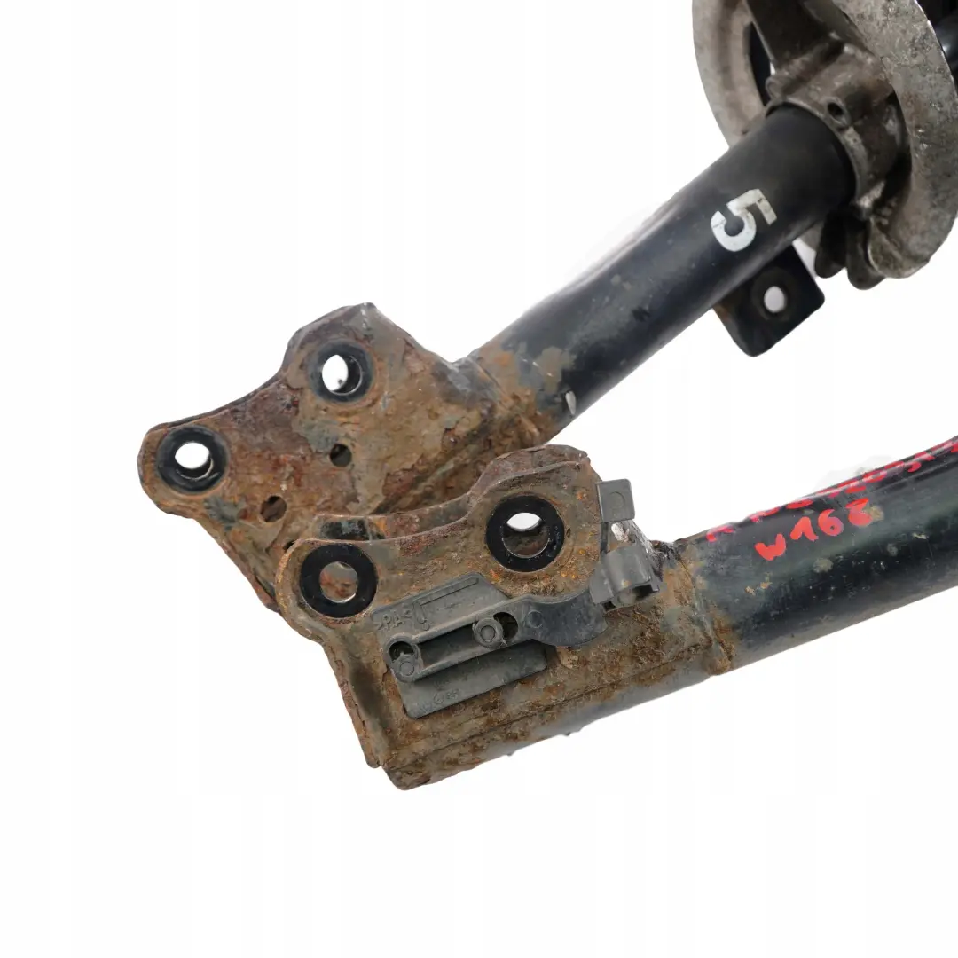 klasa W168 Amortyzator prawy lewy przód do MERCEDES A o numerze A1683203130 MERCEDES A klasa W168 Amortyzator prawy lewy przód - SKU A1683203130-6 - Numer Części A1683203130