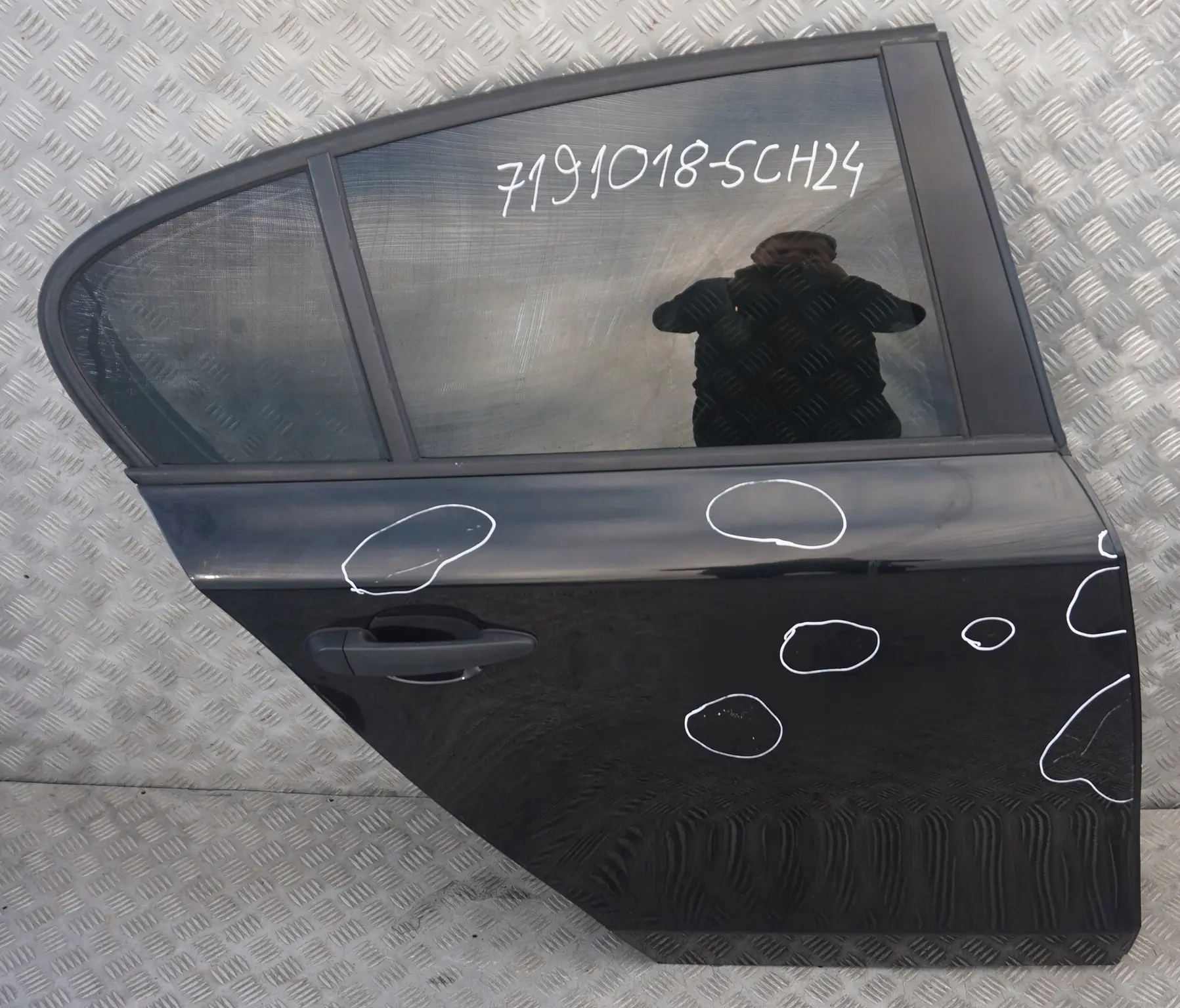 BMW 1 Series 24 E87 E87N Door Rear Right O/S Schwarz 2 Black II - 668