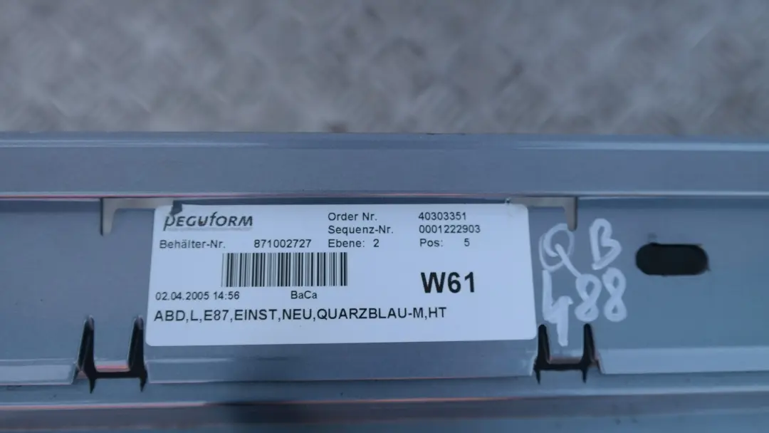 Listwa Progowa Boczna Lewa Błyszczący Metaliczny Grafit do BMW E87 o numerze 51770032949 BMW E87 Listwa Progowa Boczna Lewa Błyszczący Metaliczny Grafit - SKU 0032949-SG4 - Numer Części 51770032949