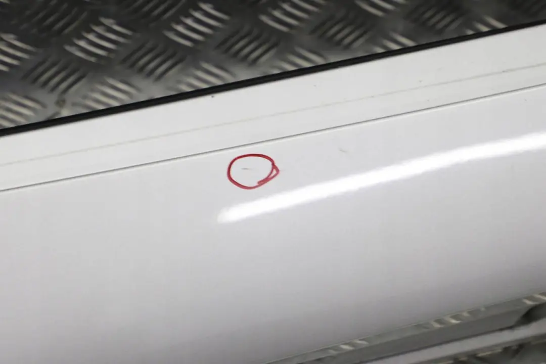 Osłona listwa prawa próg titansilber do BMW E85 Z4 o numerze 0031108 BMW E85 Z4 Osłona listwa prawa próg titansilber - SKU 0031108-TS3 - Numer Części 0031108