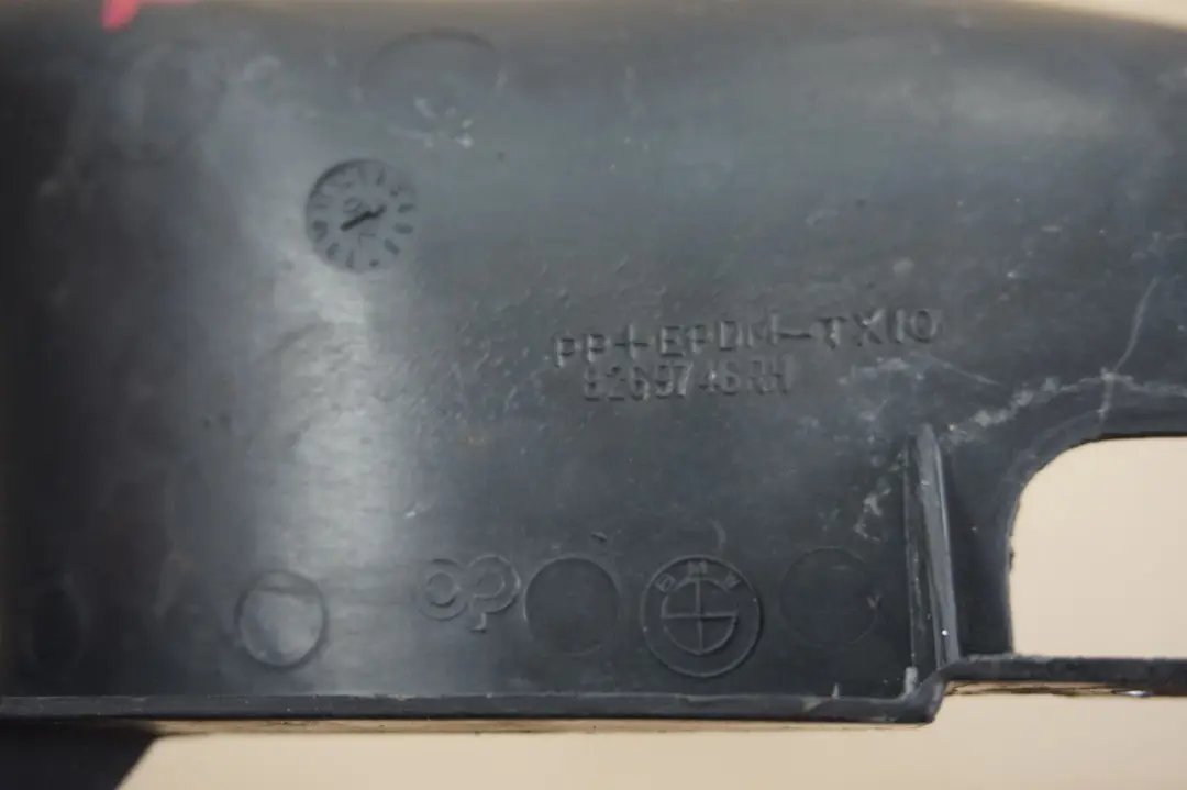 BMW E53 X5 Obudowa osłona plastik tylna tył prawa - SKU 8269746 - Numer Części 8269746