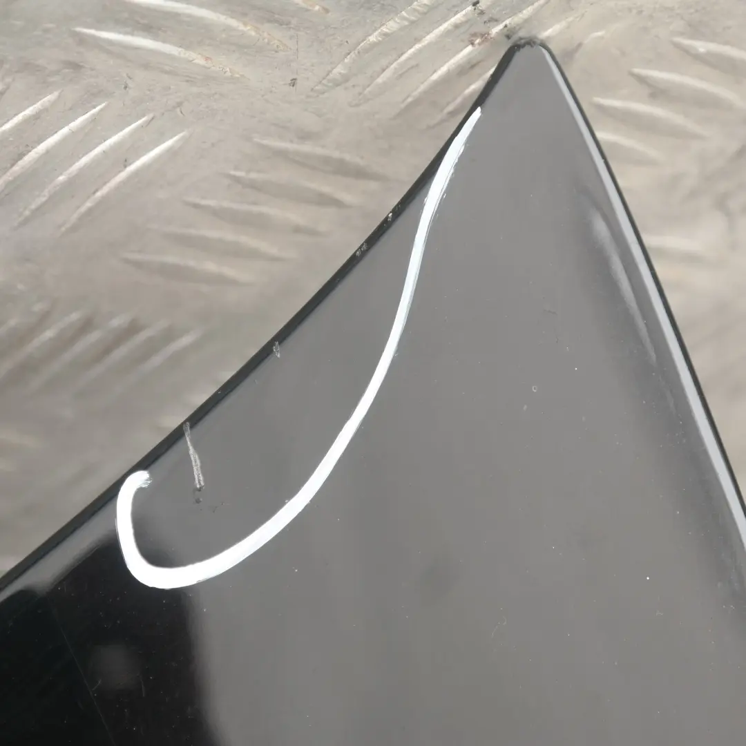 Klapa tylna tył bagażnika schwarz II 668 do BMW E90 o numerze 7151491 BMW E90 Klapa tylna tył bagażnika schwarz II 668 - SKU 7151491-SCH5 - Numer Części 7151491