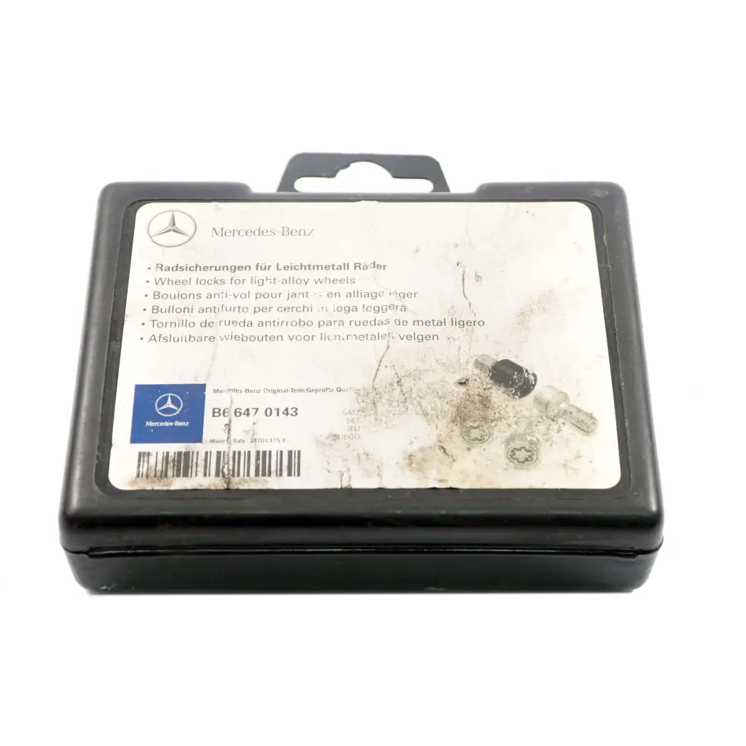 Zestaw śrub do kół śruby do Mercedes C CLK W203 C209 o numerze A2035800010 Mercedes C CLK W203 C209 Zestaw śrub do kół śruby - SKU A2035800010-1 - Numer Części A2035800010
