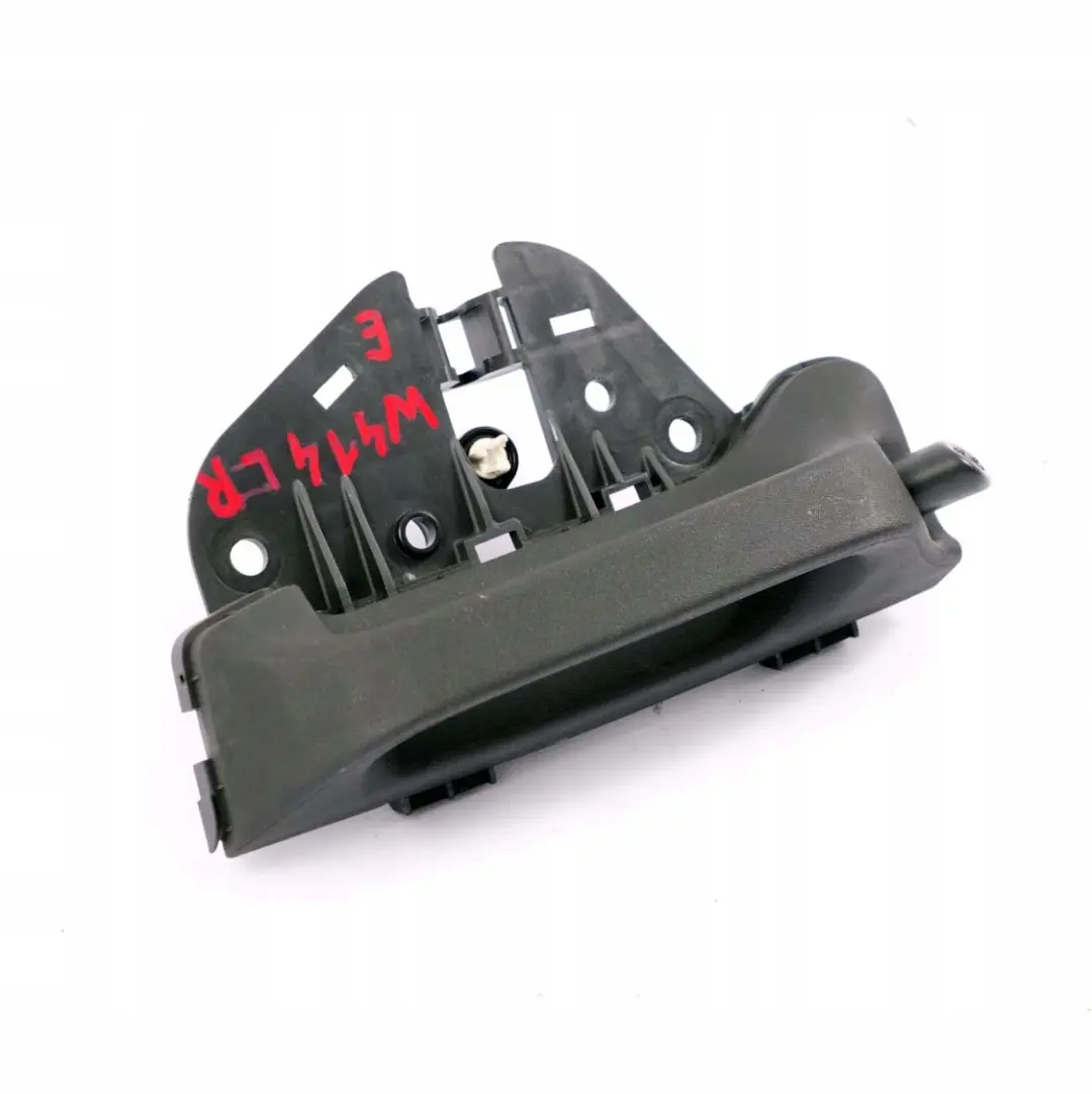 W414 Maniglia interna apriporta scorrevole posteriore sinistra N/S per Mercedes con numero di parte A4147600761 Mercedes W414 Maniglia interna apriporta scorrevole posteriore sinistra N/S - SKU A4147600761 - Numero di parte A4147600761