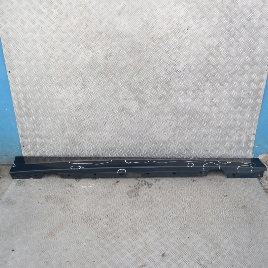 Sill Strip Side Skirt Right Monacoblau Monaco Blue A35 para BMW E87 LCI con número de pieza 36144 BMW E87 LCI Sill Strip Side Skirt Right Monacoblau Monaco Blue A35 - SKU 0036144-MB1 - Número de pieza 36144