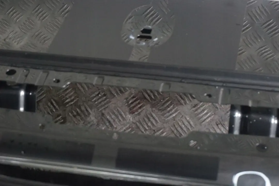 Klapa tylna Eclipse Grey do MINI Roadster R59 o numerze 2759117 MINI Roadster R59 Klapa tylna Eclipse Grey - SKU 2759117-ECG - Numer Części 2759117