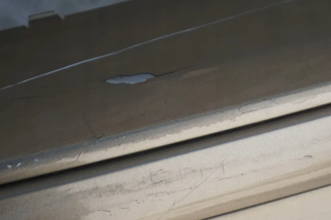 BMW 2 E87 Panel embellecedor parachoques trasero PDC Sonora Metallic - A23 - SKU 0032630-SON2 - Número de pieza 32630