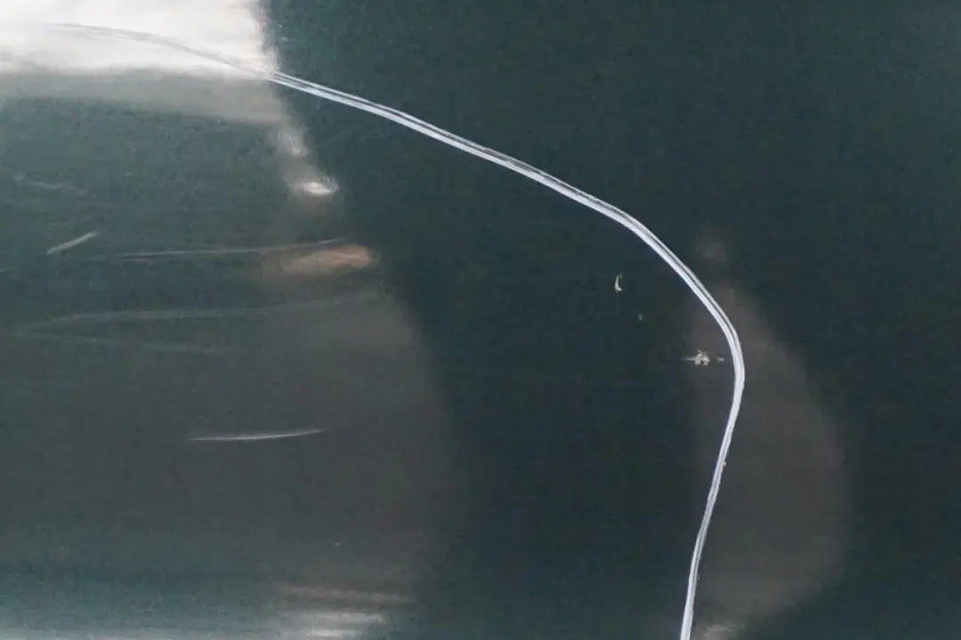 Fahrerseite Tür Hinten Links Oxfordgruen Oxford Gruen - 430 für BMW X5 er E53 mit Teilenummer 8256827 BMW X5 er E53 Fahrerseite Tür Hinten Links Oxfordgruen Oxford Gruen - 430 - SKU 8256827-OXF2 - Teilenummer 8256827