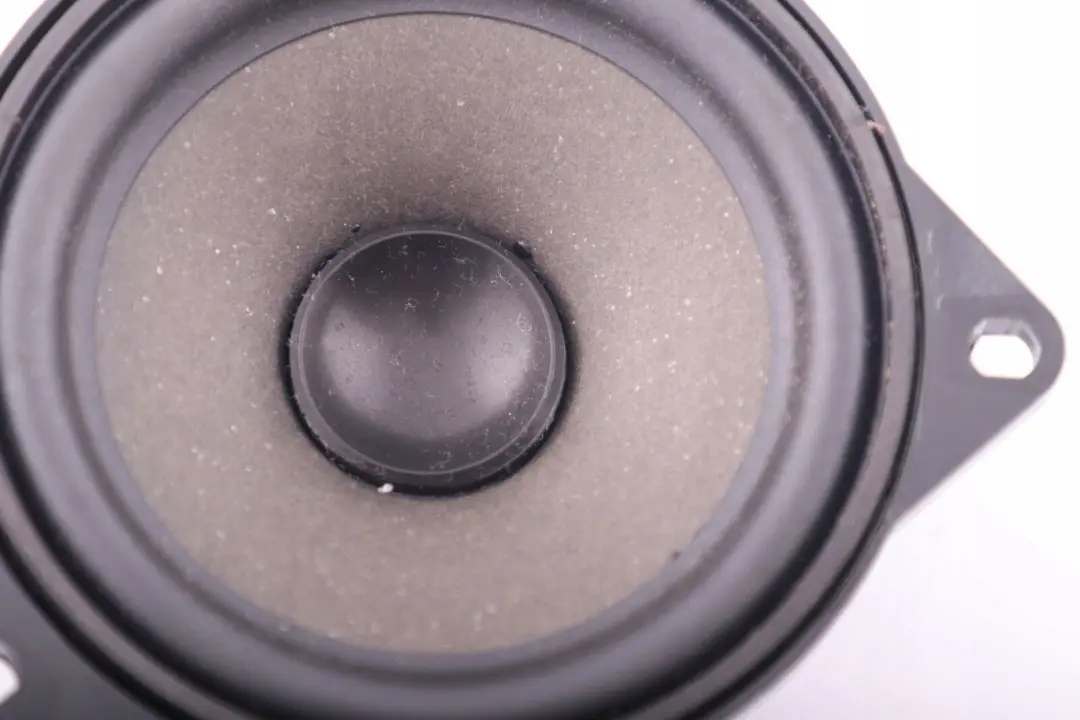 Reihe F20 F21 F22 F23 LCi Mitteltonlautsprecher Stereo/HiFi 6513 für BMW 1 2 mit Teilenummer 9804157 BMW 1 2 Reihe F20 F21 F22 F23 LCi Mitteltonlautsprecher Stereo/HiFi 6513 - SKU 9804157 - Teilenummer 9804157