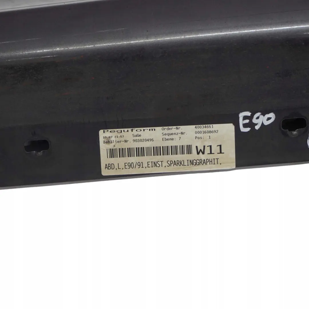 Bas de Porte Couverture Seuil a Gauche Sparkling Graphit - A22 pour BMW 3 E90 E91 à propos du numéro de pièce 0032951 BMW 3 E90 E91 Bas de Porte Couverture Seuil a Gauche Sparkling Graphit - A22 - SKU 0032951-SG9 - Numéro de pièce 0032951