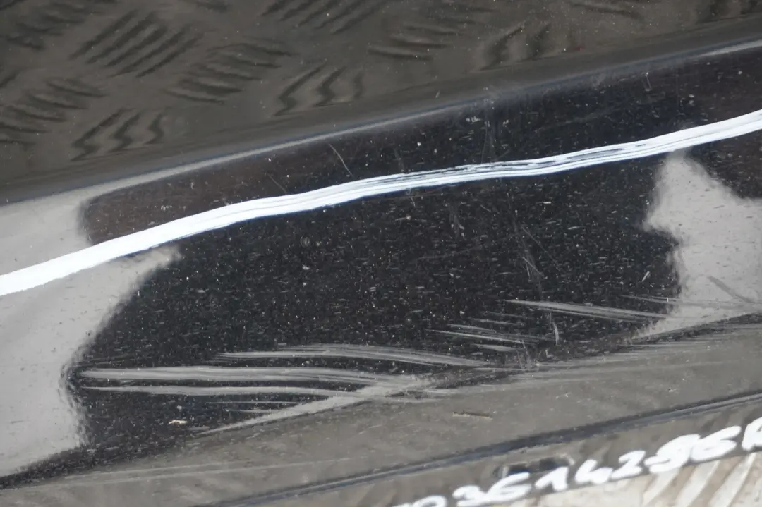 BMW 1 E81 Nakładka próg prawy schwarz II 668 - SKU 0036142-SCH4 - Numer Części 0036142