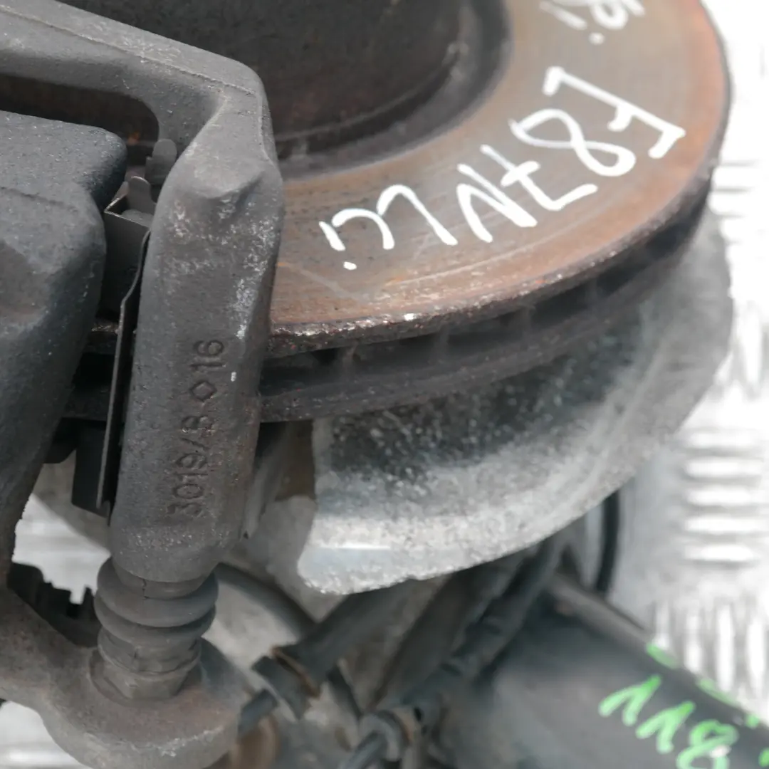 Delantero Izquierdo Muelle Strut Freno Suspension Pata Buje BMW E87 LCI 118i - SKU 6771553-2 - Número de pieza 31316771553