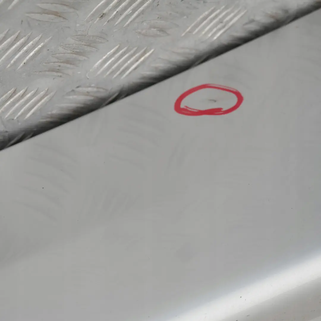 BMW E90 E91 Listello Portiera Apertura Gonna SX Argento-Titanio Silber Metallo - SKU 0032951-TS5 - Numero di parte 32951
