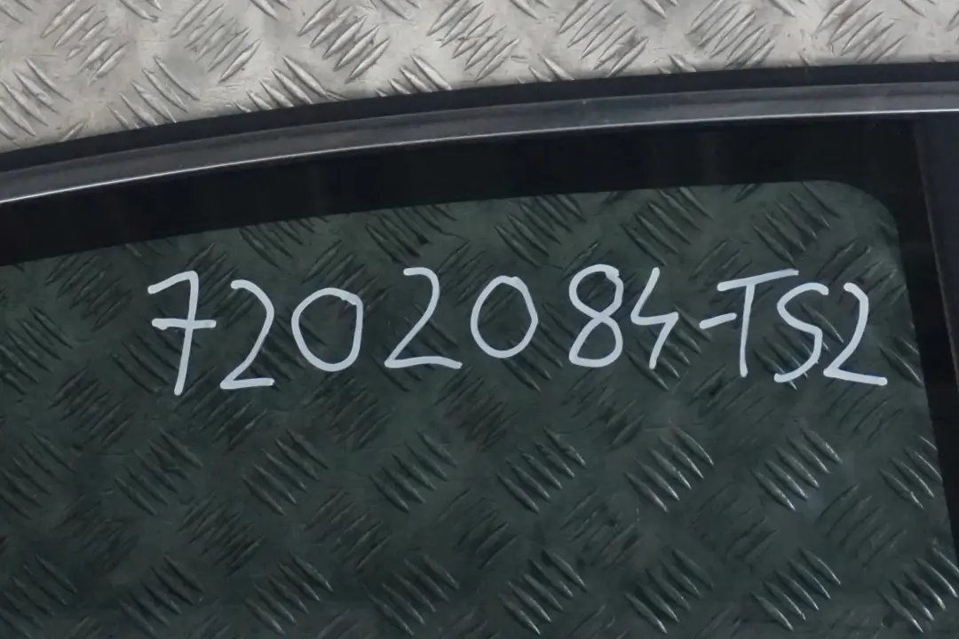 Beifahrer Tür hinten rechts Titansilber Silber Metallic für BMW 7 er E65 mit Teilenummer 7202084 BMW 7 er E65 Beifahrer Tür hinten rechts Titansilber Silber Metallic - SKU 7202084-TS2 - Teilenummer 7202084
