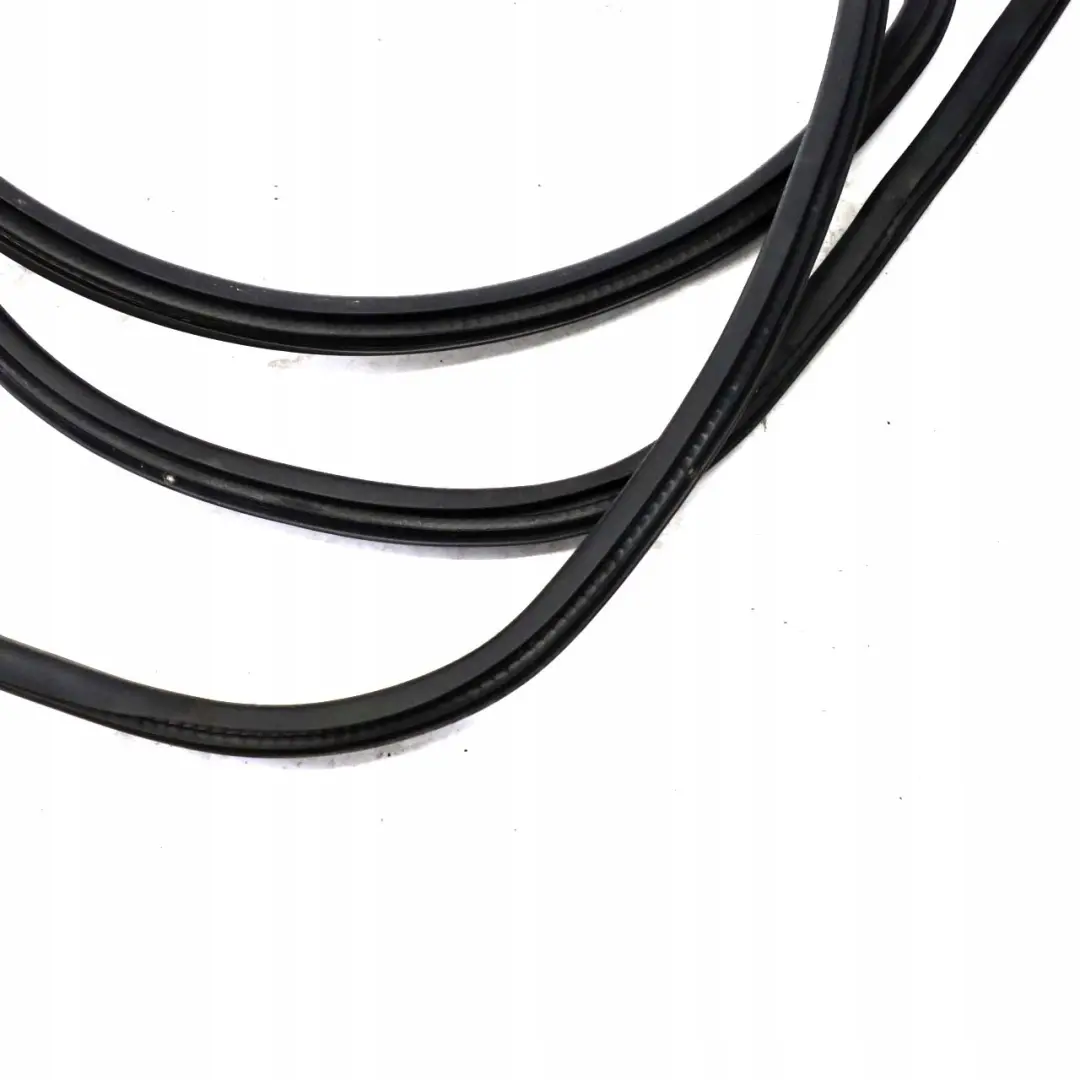 Mercedes W414 Guarnizione telaio porta anteriore sinistra destra - SKU A4146920576 - Numero di parte A4146920576