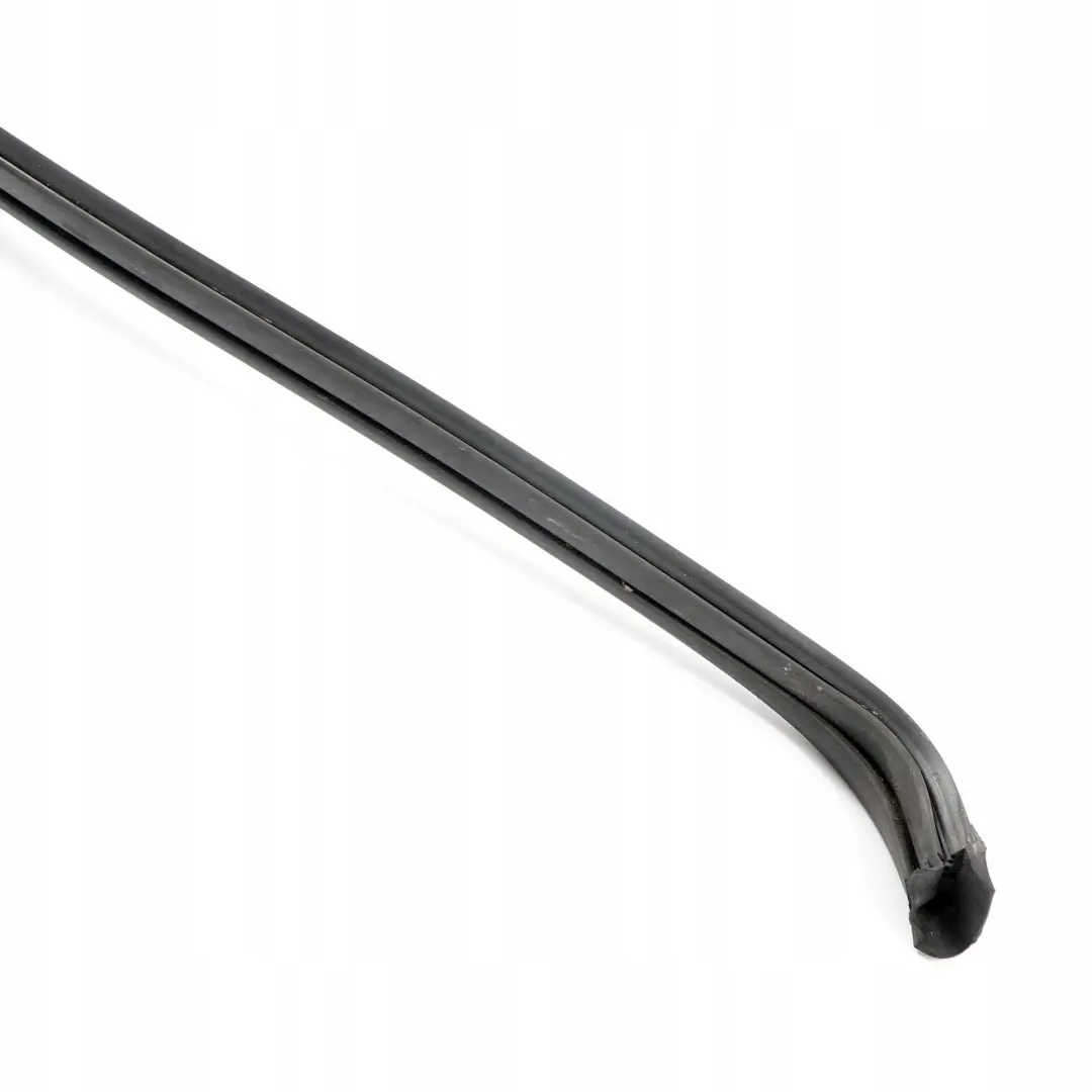 BMW E36 Uszczelka silnika tylna tył 694mm - SKU 8122580 - Numer Części 8122580
