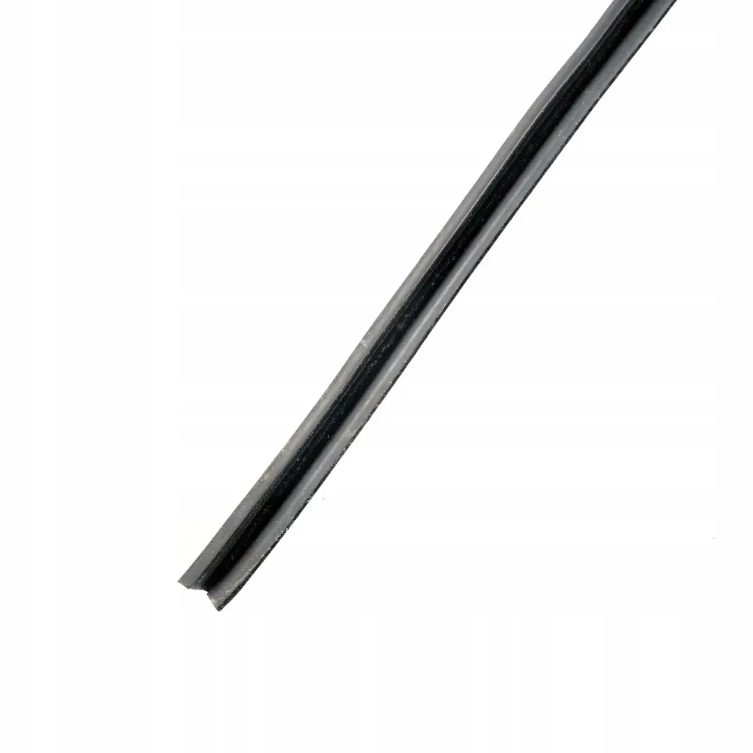 Schachtabdichtun Innen Tür Hinten Rechts Schwarz für BMW 3 er E36 Limousine Kombi mit Teilenummer 8174766 BMW 3 er E36 Limousine Kombi Schachtabdichtun Innen Tür Hinten Rechts Schwarz - SKU 8174766 - Teilenummer 8174766