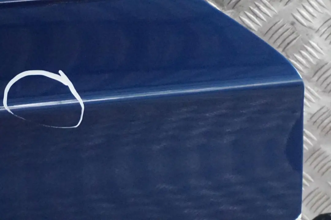 Puerta Delantera Derecha Azul Le Mans Blau Metalizado - 381 para BMW E87 E87N LCI con número de pieza 7191012 BMW E87 E87N LCI Puerta Delantera Derecha Azul Le Mans Blau Metalizado - 381 - SKU 7191012-LMB1 - Número de pieza 7191012