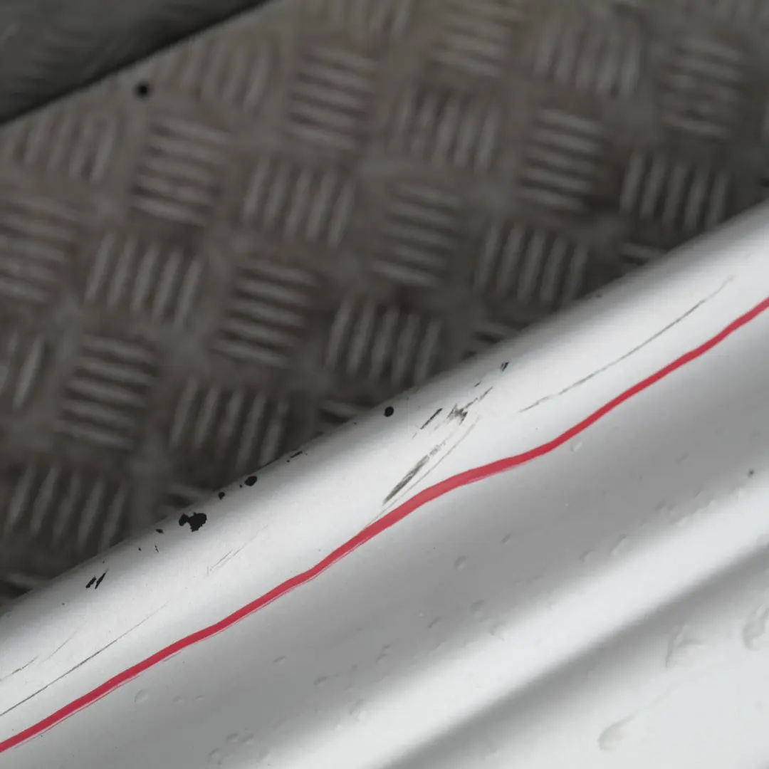 Abdeckung Schweller Rechts Titansilber Titan Silber ? 354 für BMW X3 er E83 mit Teilenummer 51713330866 BMW X3 er E83 Abdeckung Schweller Rechts Titansilber Titan Silber ? 354 - SKU 3330866-1 - Teilenummer 51713330866