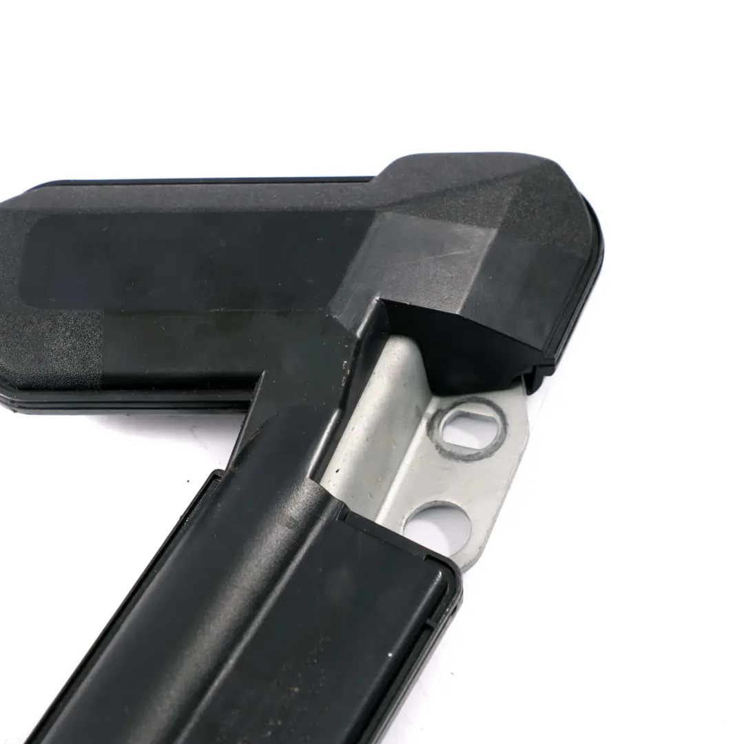 Cinturon Inferior Con Tensor Cinturon Derecho para BMW E36 con número de pieza 8164932 BMW E36 Cinturon Inferior Con Tensor Cinturon Derecho - SKU 8164932 - Número de pieza 8164932