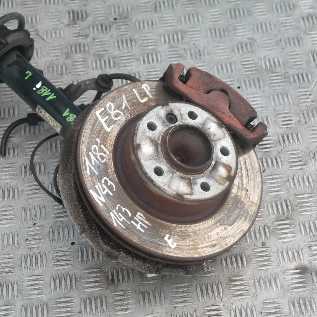 N43 Frente Izquierda N / S Spring Strut Freno Suspension Pierna Hub para BMW E81 118i con número de pieza 31316771553 BMW E81 118i N43 Frente Izquierda N / S Spring Strut Freno Suspension Pierna Hub - SKU 6771553 - Número de pieza 31316771553