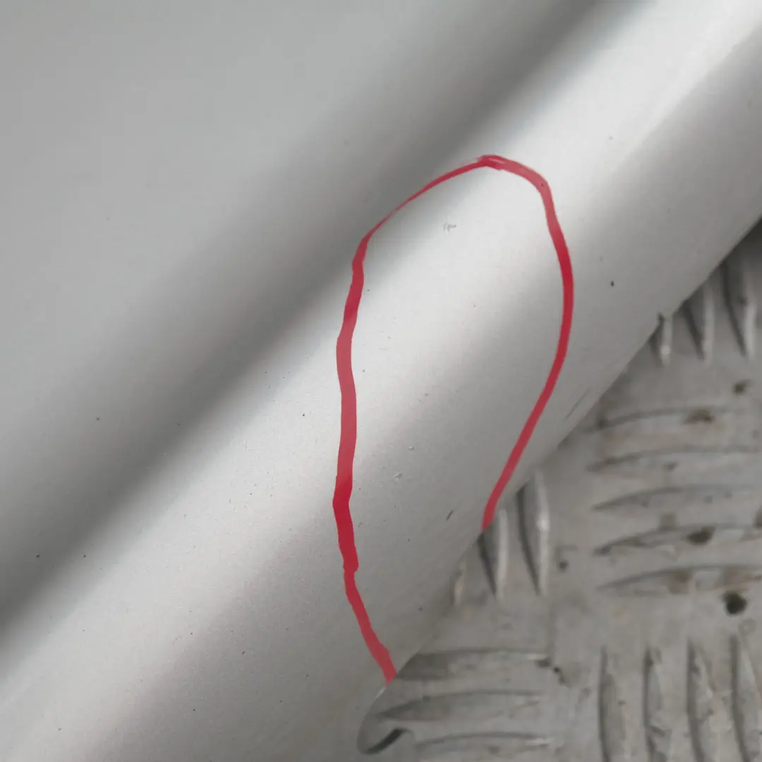 Nakładka Próg Lewy Titansilber 354 do BMW E87 o numerze 32949 BMW E87 Nakładka Próg Lewy Titansilber 354 - SKU 0032949-TS12 - Numer Części 32949