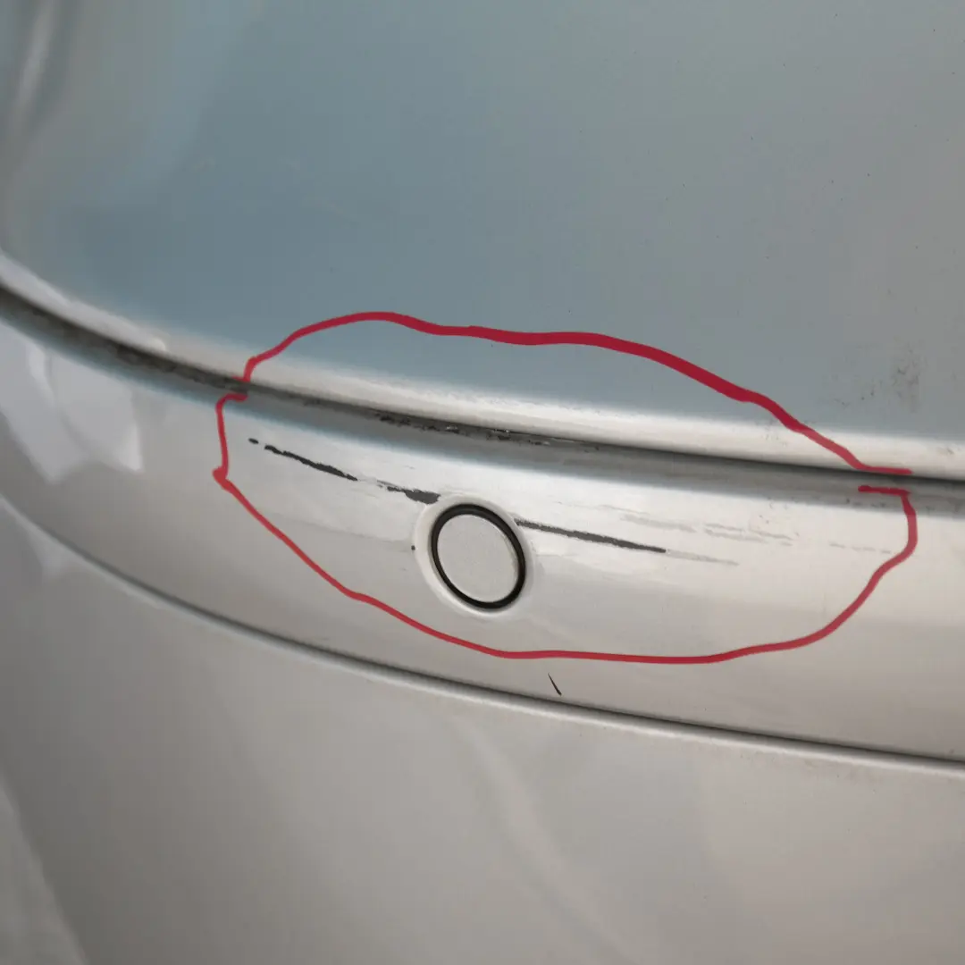 Verkleidung Stossfänger lackiert hinten PDC Titansilber 354 für BMW 1 er 2 E87 mit Teilenummer 32630 BMW 1 er 2 E87 Verkleidung Stossfänger lackiert hinten PDC Titansilber 354 - SKU 0032630-TS2 - Teilenummer 32630