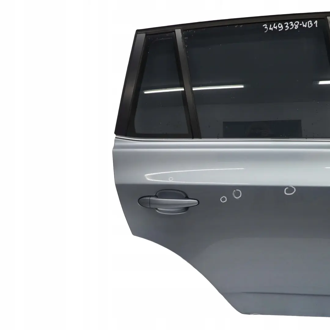 Passeggero Portiera Posteriore Destra Blu Acqua di Alto Mare Aqua per BMW X3 E83 con numero di parte 3449338 BMW X3 E83 Passeggero Portiera Posteriore Destra Blu Acqua di Alto Mare Aqua - SKU 3449338-WB1 - Numero di parte 3449338