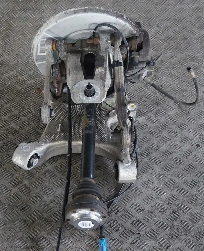 M57N Zwrotnica prawy tył 177HP do BMW E61 525d o numerze 6770924 BMW E61 525d M57N Zwrotnica prawy tył 177HP - SKU 6770924-1 - Numer Części 6770924