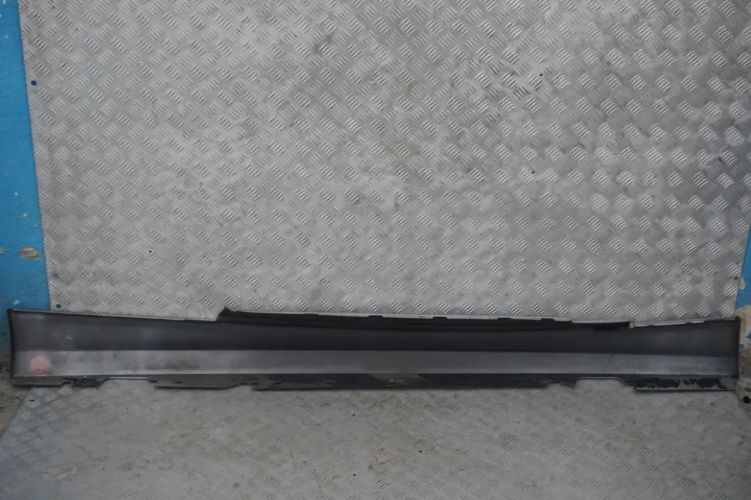 Sill Strip Skirt Left N/S Titansilber Titan Silver to BMW 1 Series 5 E81 E82 E88 with Part number 0036143 BMW 1 Series 5 E81 E82 E88 Sill Strip Skirt Left N/S Titansilber Titan Silver - SKU 0036143-TS5 - Part number 0036143