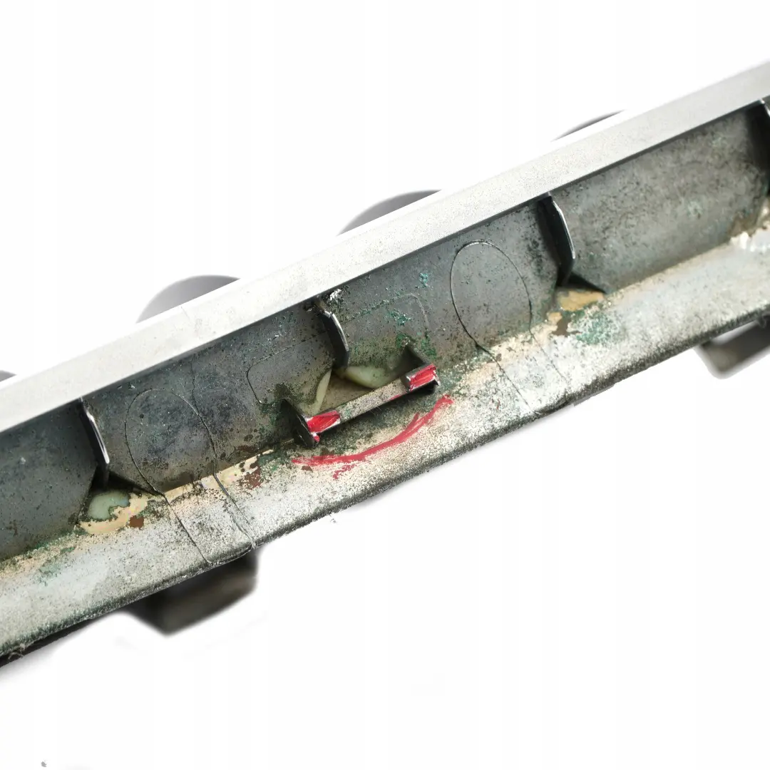 Griglia Ornamentale Fronte Destra Cromo 5113 per BMW X3 E83 con numero di parte 3402910 BMW X3 E83 Griglia Ornamentale Fronte Destra Cromo 5113 - SKU 3402910-2 - Numero di parte 3402910