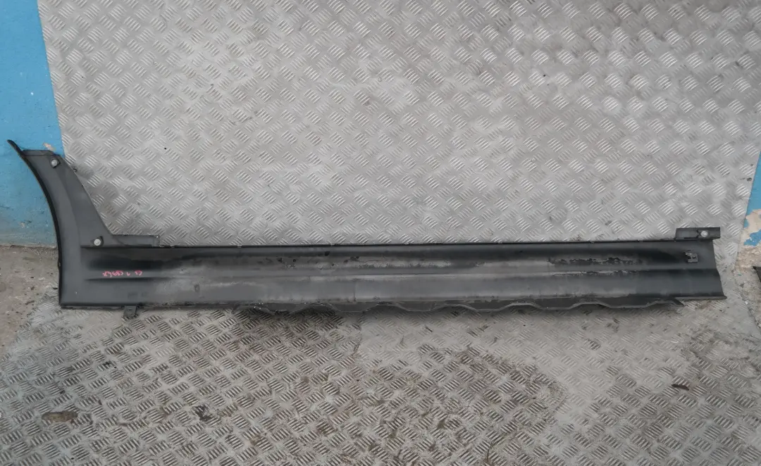 BMW X3 E83 Copertura Gonna SX Argento-Titanio Titan Argento? 354 - SKU 3330865-TS - Numero di parte 51713330865