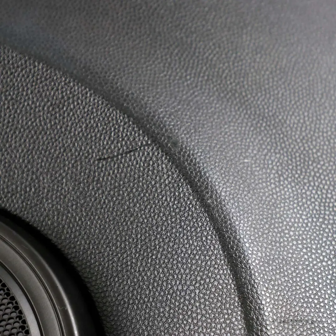 Boczek prawy tapicerka prawa carbon black do MINI R57 o numerze 2758458 MINI R57 Boczek prawy tapicerka prawa carbon black - SKU 2758458 - Numer Części 2758458