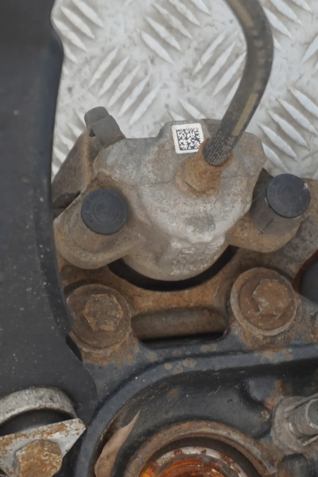 BMW 1 er F21 116i N13 Stoßdämpfer Federbein Schwenklager hinten links - SKU 6873722 - Teilenummer 6873722