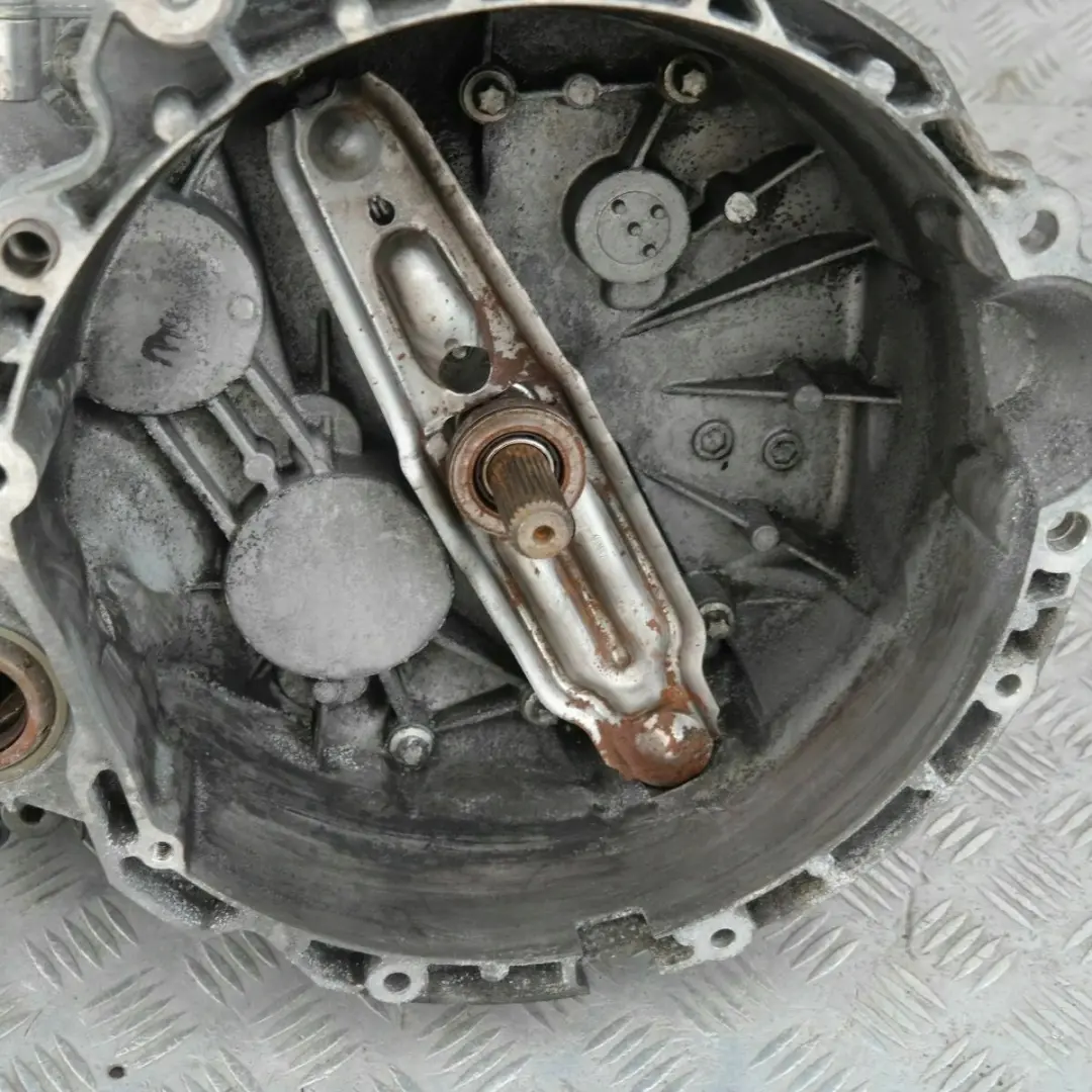 N47N Schaltgetriebe API GARANTIE für Mini Cooper One R55 R56 R57 LCI Diesel mit Teilenummer 7610160 Mini Cooper One R55 R56 R57 LCI Diesel N47N Schaltgetriebe API GARANTIE - SKU 7610160 - Teilenummer 7610160