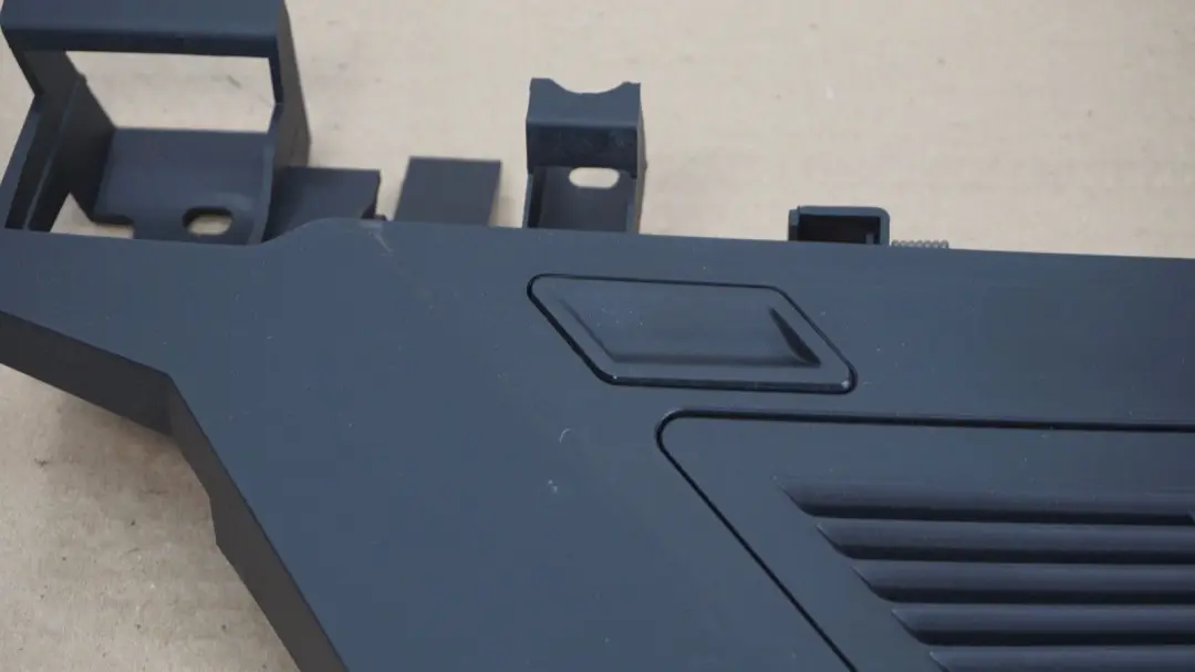 Grille D'Aeration Droite pour BMW X3 E83 à propos du numéro de pièce 3508764 BMW X3 E83 Grille D'Aeration Droite - SKU 3508764-1 - Numéro de pièce 3508764