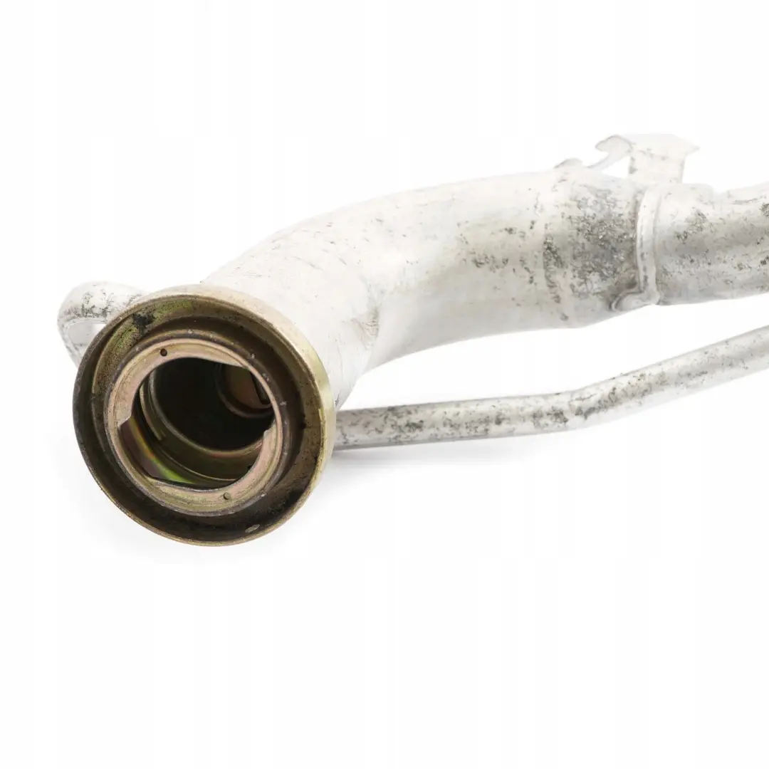 Tubo del cuello De llenado del deposito De combustible para Mercedes W168 con número de pieza A1684702820 Mercedes W168 Tubo del cuello De llenado del deposito De combustible - SKU A1684702820 - Número de pieza A1684702820