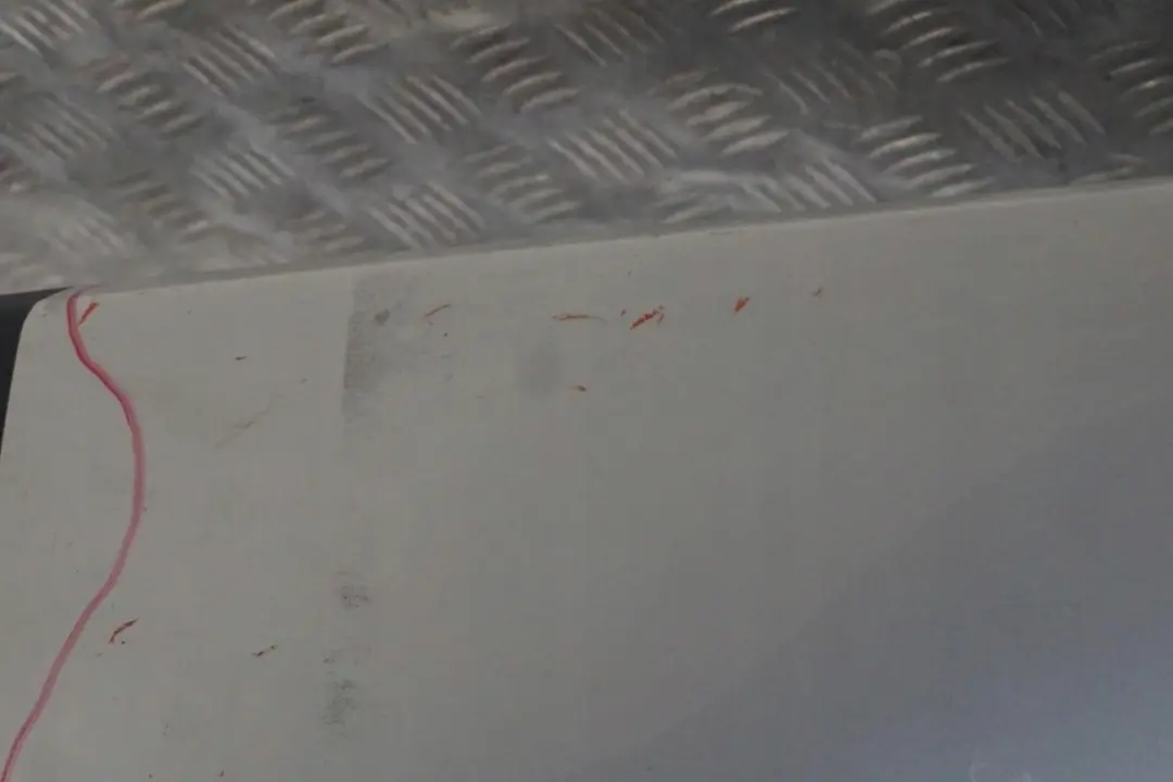 Front Left Wing Fender Side Panel N/S Titansilber Silver - 354 to BMW 6 E63 E64 with Part number 2155901 BMW 6 E63 E64 Front Left Wing Fender Side Panel N/S Titansilber Silver - 354 - SKU 2155901-TS - Part number 2155901