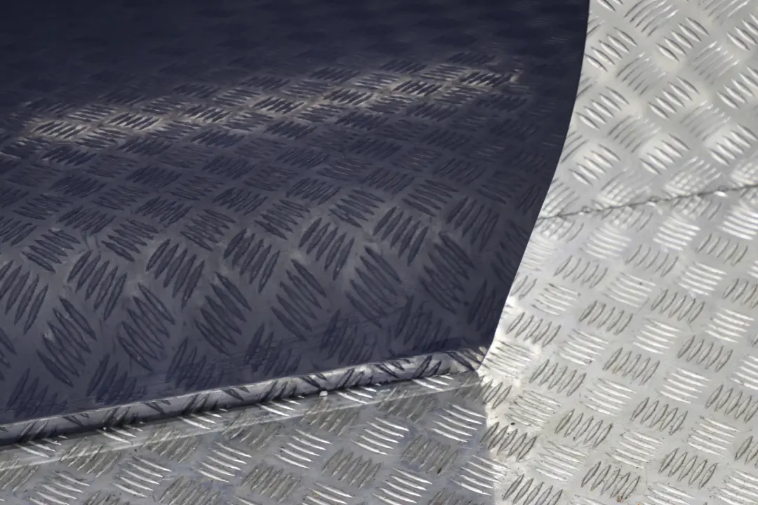 Genuine BMW 5 Series 1 E60 E61 Door Front Right O/S Mysticblau Blue Metallic to with Part number 7202340 Genuine BMW 5 Series 1 E60 E61 Door Front Right O/S Mysticblau Blue Metallic - SKU 7202340-MYS1 - Part number 7202340