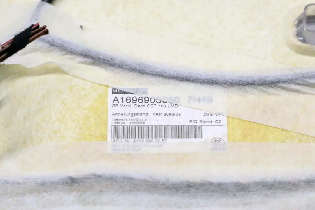 B-Klasa W245 Podsufitka grey do Mercedes o numerze A1696905050 Mercedes B-Klasa W245 Podsufitka grey - SKU A1696905050 - Numer Części A1696905050